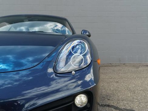 Certified 2016 Porsche Cayman RWD image 11