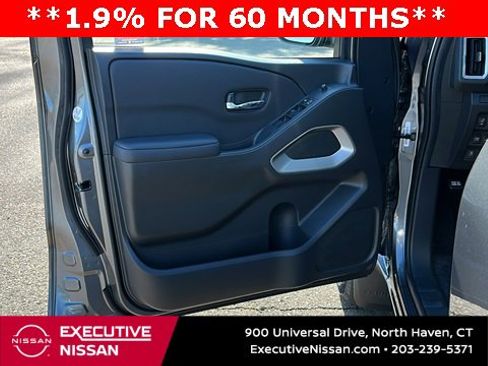 New 2025 Nissan Frontier SV image 9