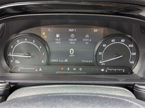 Used 2021 Lincoln Corsair FWD w/ Rear Removable Package Tray image 30