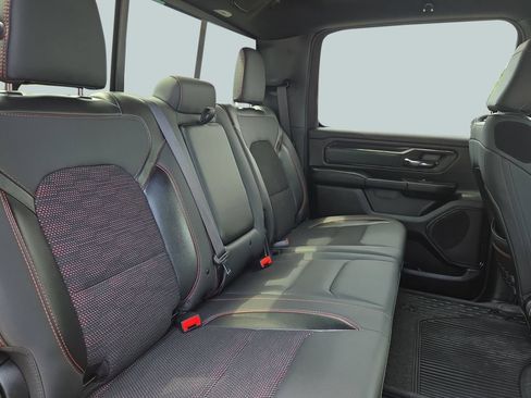 Used 2022 RAM 1500 Big Horn AWD/4WD image 34