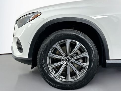 Used 2024 Mercedes-Benz GLC 300 image 12