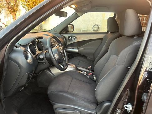 Used 2014 Nissan Juke S image 9