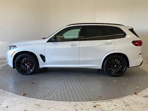 New 2026 BMW X5 M60i image 2