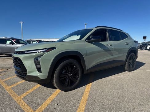 New 2026 Chevrolet Trax ACTIV w/ Driver Confidence Package image 1