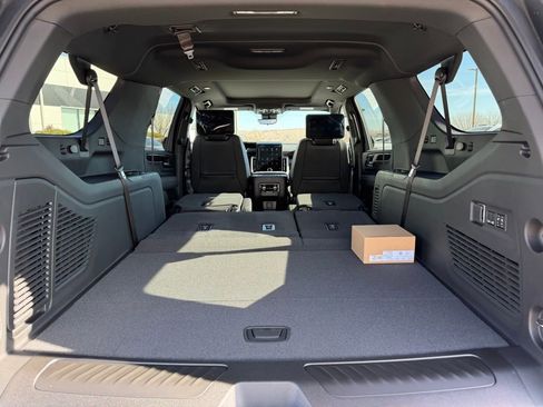 New 2026 GMC Yukon XL Elevation w/ Elevation Premium Package image 27