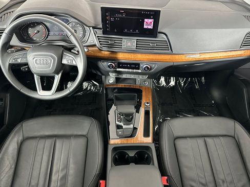 Used 2023 Audi Q5 2.0T Premium w/ Convenience Package image 12