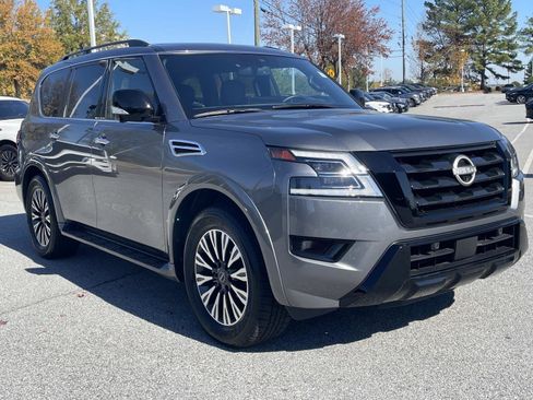 Used 2024 Nissan Armada SL w/ Midnight Edition Package image 5