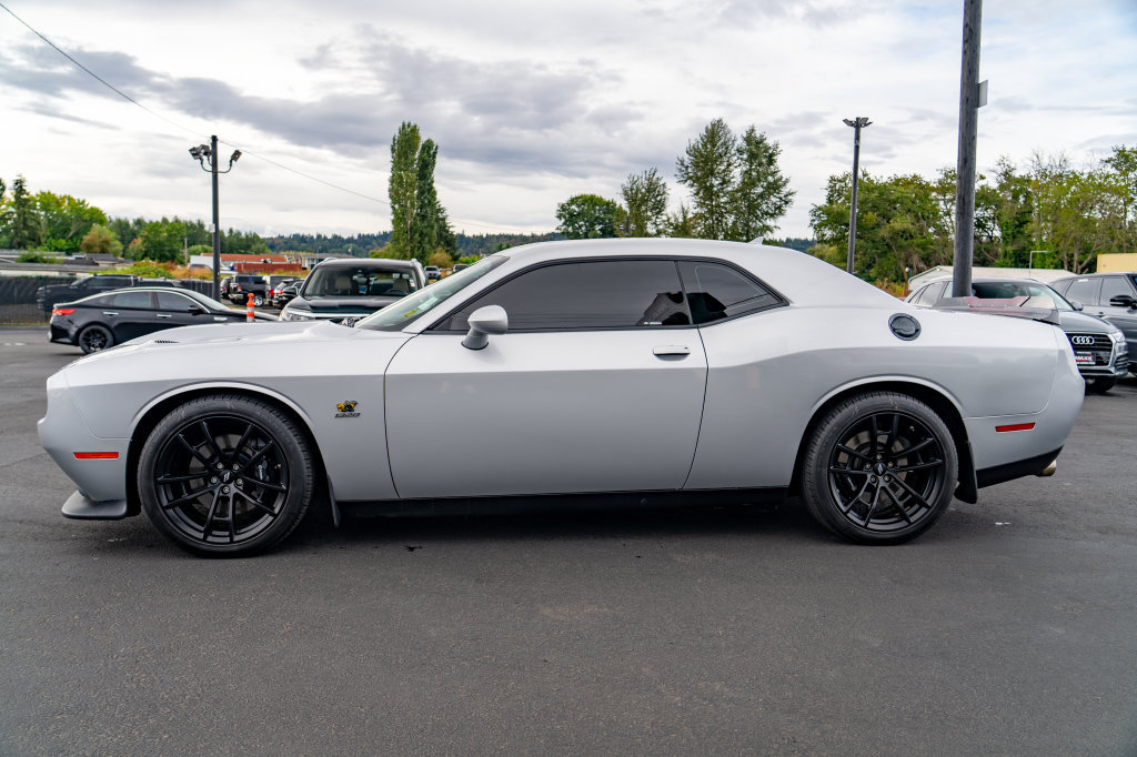 Used 2021 Dodge Challenger R/T Scat Pack RWD image 12
