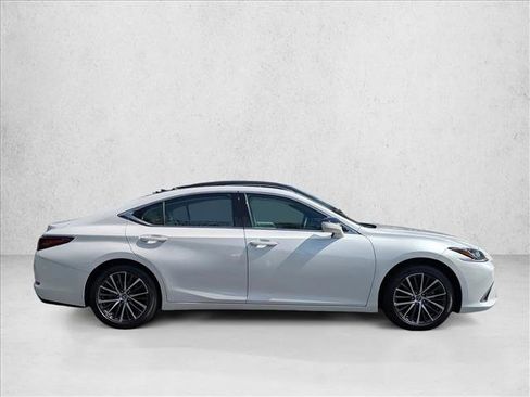 Certified 2025 Lexus ES 350 w/ Premium Package FWD image 4