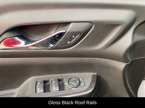 Used 2021 GMC Acadia SLT w/ Elevation Edition image 23