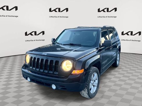 Used 2015 Jeep Patriot Latitude image 1