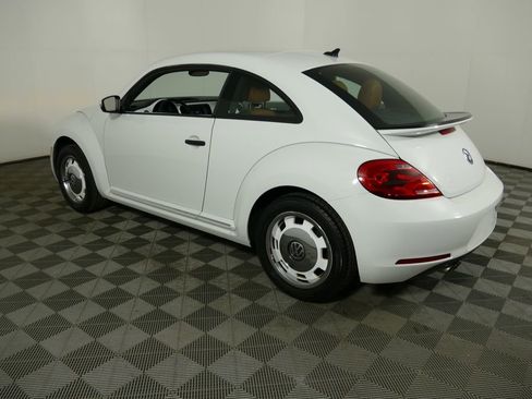 Used 2015 Volkswagen Beetle 1.8T Classic FWD image 20