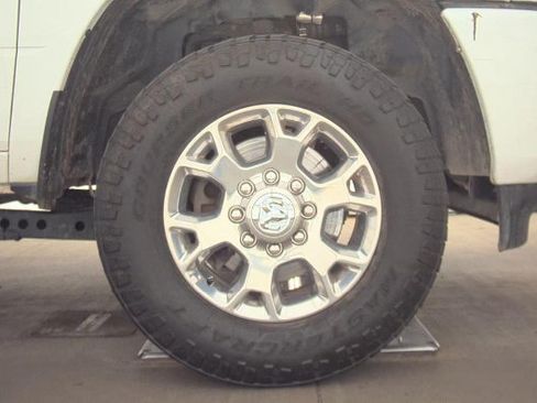 Used 2024 RAM 2500 Laramie AWD/4WD image 17