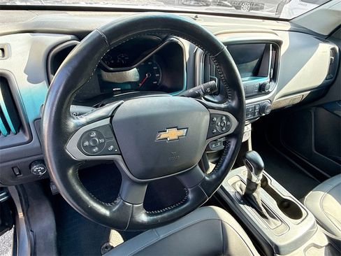 Used 2022 Chevrolet Colorado Z71 image 12
