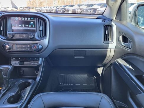 Used 2018 Chevrolet Colorado Z71 image 25