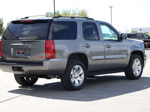 Used 2007 GMC Yukon SLT w/ SLT Preferred Equipment Group AWD/4WD image 6