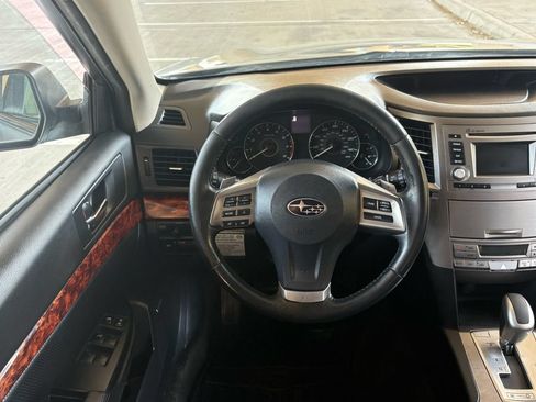 Used 2012 Subaru Outback 2.5i Limited AWD/4WD image 11