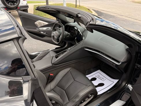 Used 2024 Chevrolet Corvette Stingray Preferred Cpe w/ Battery Protection Package RWD image 16