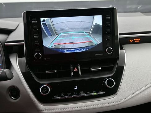 Used 2020 Toyota Corolla SE image 16