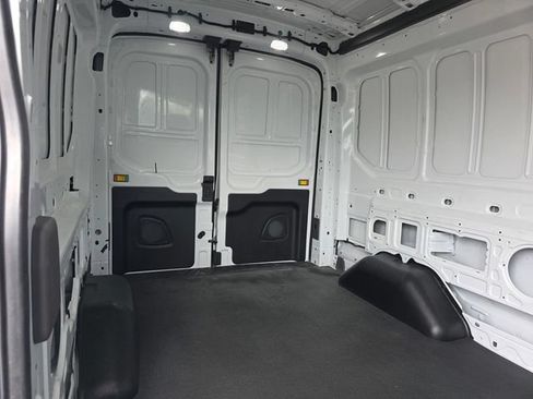 Used 2024 Ford Transit 250 148 Medium Roof Extended AWD image 9