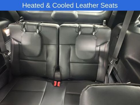 Used 2025 Ford Explorer ST image 15