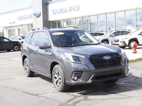 Used 2023 Subaru Forester Premium AWD/4WD image 1