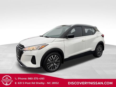 Certified 2024 Nissan Kicks SV FWD image 1