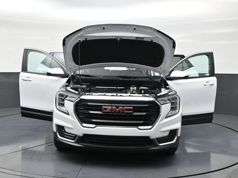 Used 2022 GMC Terrain SLE FWD image 34