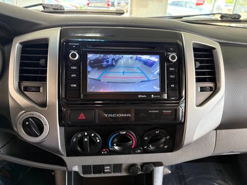 Used 2015 Toyota Tacoma 4x4 Double Cab image 21