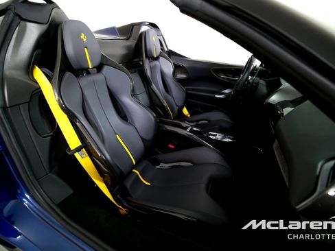 Used 2022 Ferrari SF90 Spider image 20