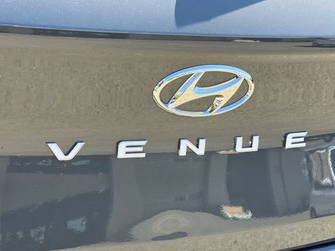 New 2026 Hyundai Venue SEL FWD image 8