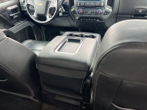 Used 2017 Chevrolet Silverado 1500 LTZ Z71 image 27