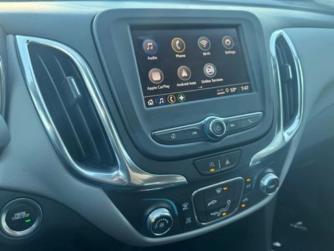 Certified 2022 Chevrolet Equinox LT image 2