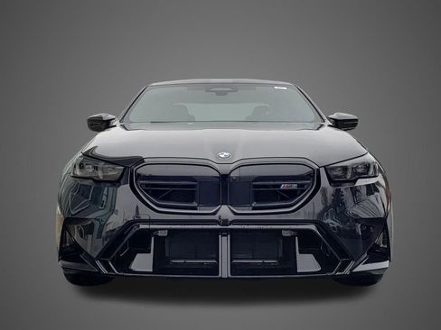 New 2026 BMW M5 w/ Carbon Package image 2
