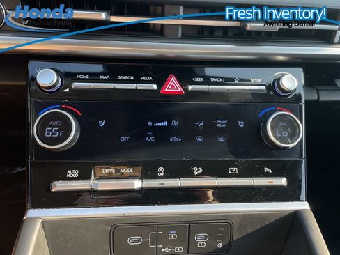 Used 2025 Hyundai Santa Fe SEL FWD image 42
