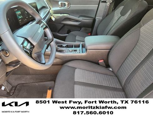 New 2026 Kia Sorento LX FWD image 9