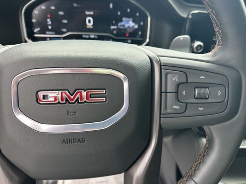 Used 2025 GMC Sierra 1500 AT4 w/ AT4 Premium Package AWD/4WD image 27