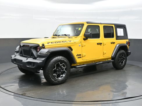 Used 2021 Jeep Wrangler Unlimited Sport AWD/4WD image 2