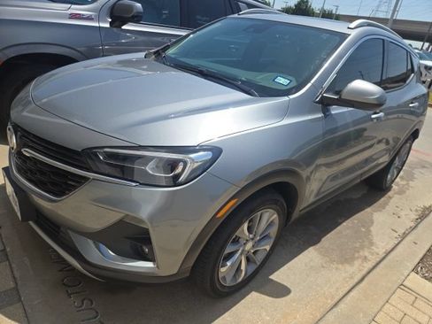 Used 2023 Buick Encore GX Essence w/ Experience Buick Package FWD image 3