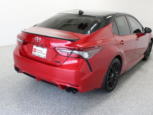 Used 2024 Toyota Camry XSE FWD image 7