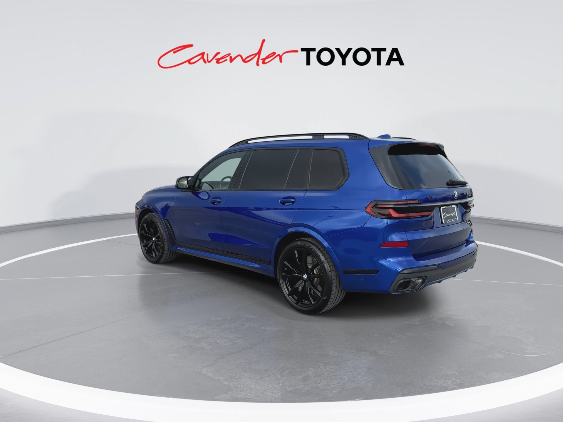 Used 2024 BMW X7 M60i w/ Executive Package AWD/4WD image 6