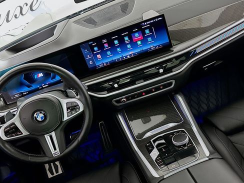 Used 2025 BMW X6 M60i image 18