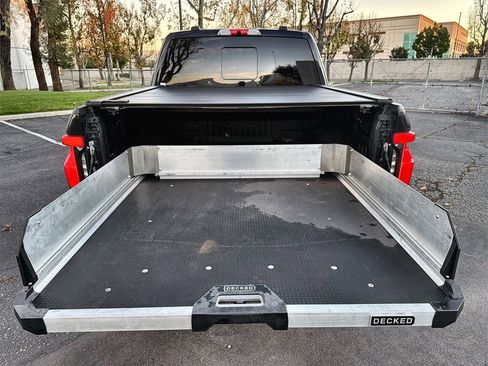 Used 2023 Ford F150 Lightning Platinum image 21