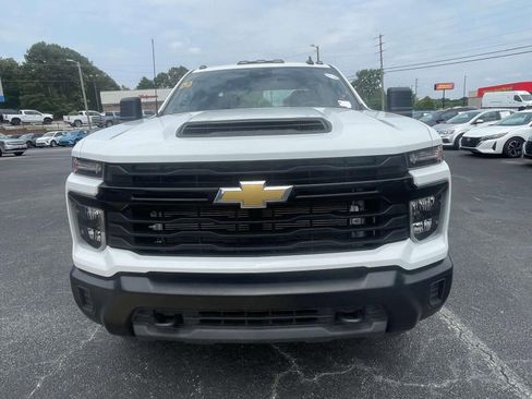 Used 2025 Chevrolet Silverado 3500 W/T AWD/4WD image 8