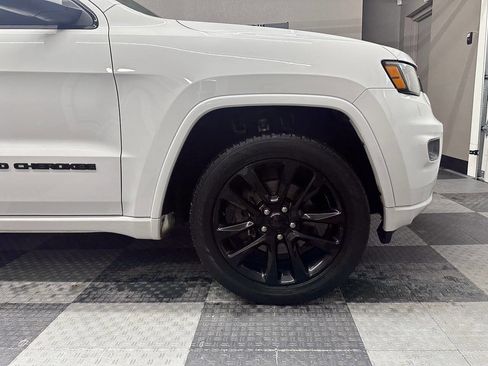 Used 2020 Jeep Grand Cherokee Altitude image 8