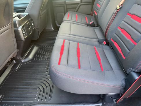 Used 2016 Ford F150 XLT w/ Equipment Group 302A Luxury AWD/4WD image 9