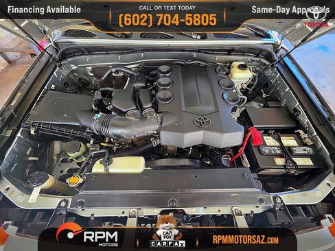 Used 2010 Toyota FJ Cruiser 4WD image 29