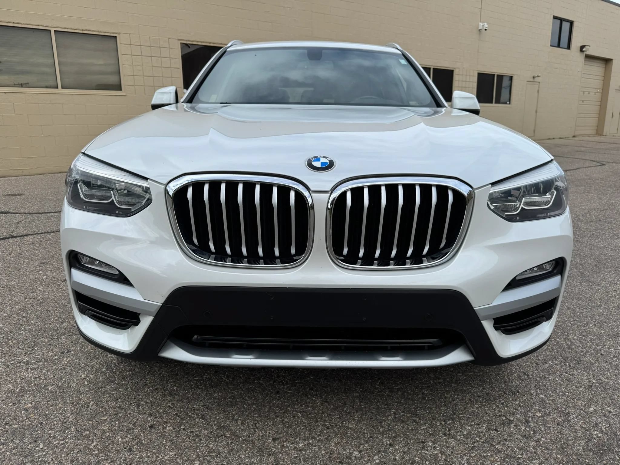 Used 2018 BMW X3 xDrive30i AWD/4WD image 2