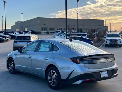 New 2026 Hyundai Sonata Blue image 9