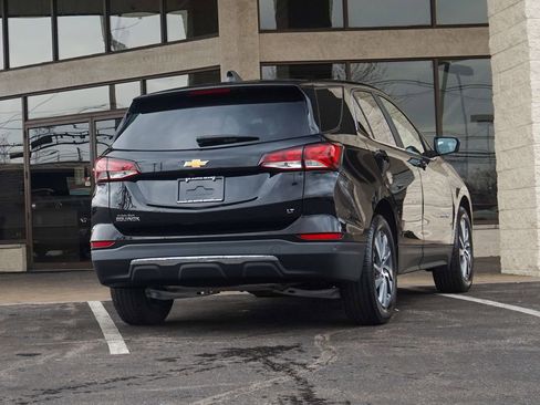 Used 2024 Chevrolet Equinox LT FWD image 3